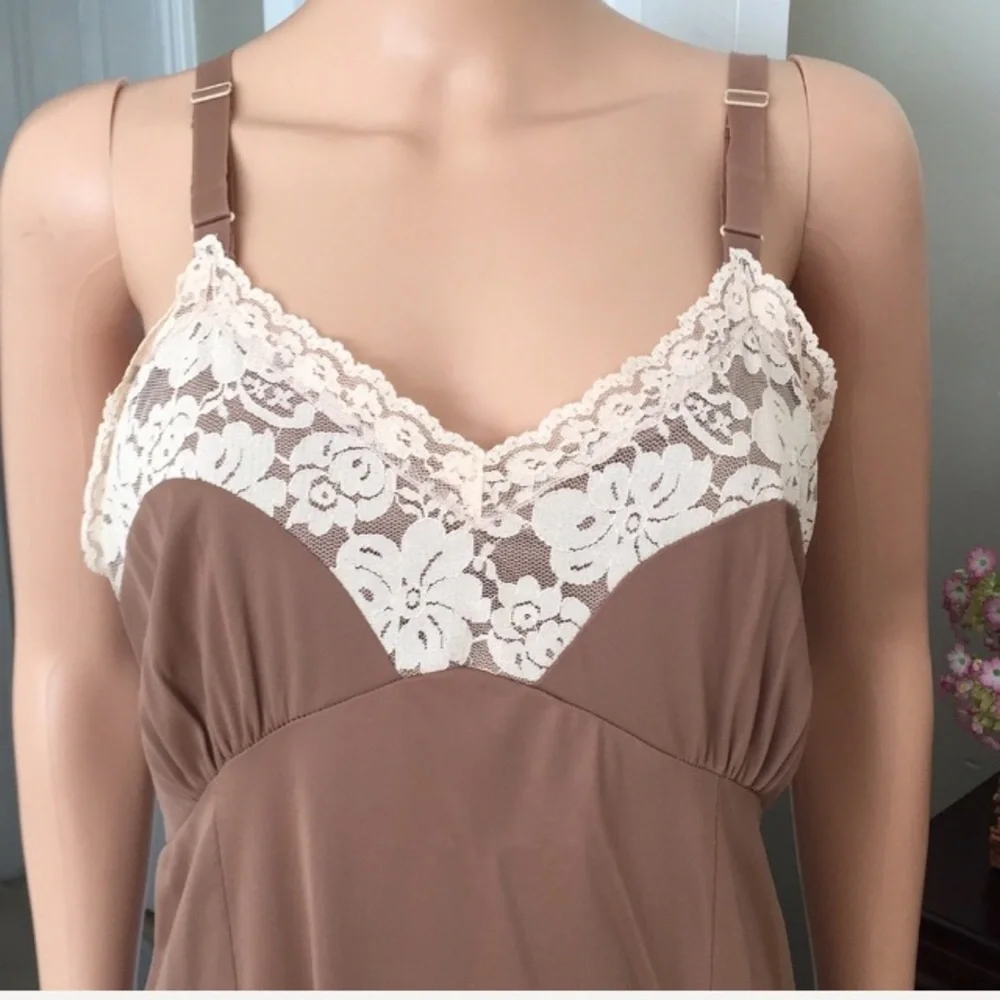 Vintage 1940s Brown Slip Dress with Beige Lace | Midi | Size M - Picture 3 of 6
